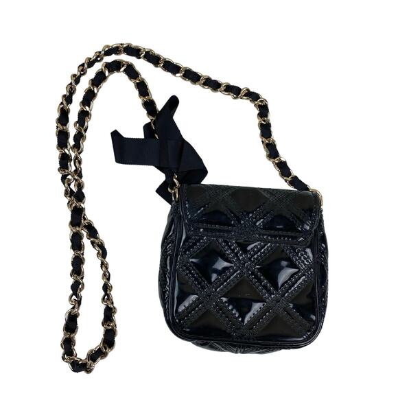 Talbots Black Quilted Leather Crossbody Bag Gold Chain Strap Bow Patent Finish - Picture 2 of 9
